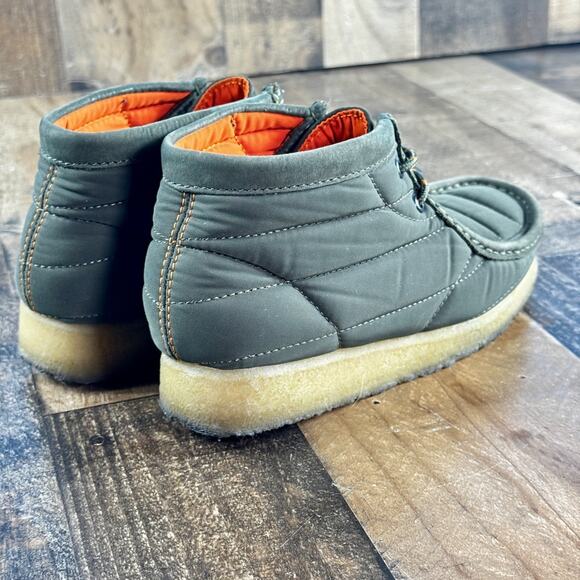 CLARKS Olive Green Nylon Quilted Wallabee WOMENS Size 6 EX Cond Chukka Boots - Picture 5 of 10